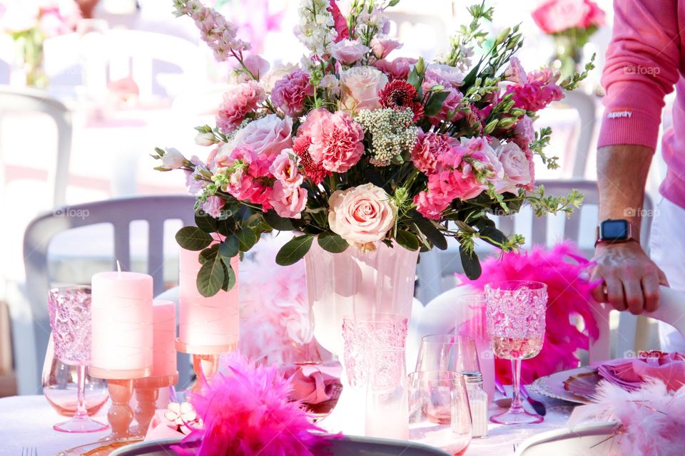 Gorgeous dinner in Rose colors