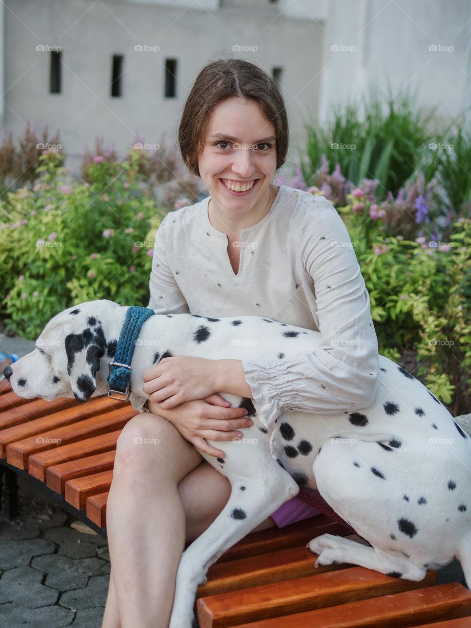 Dpg with girl in walk