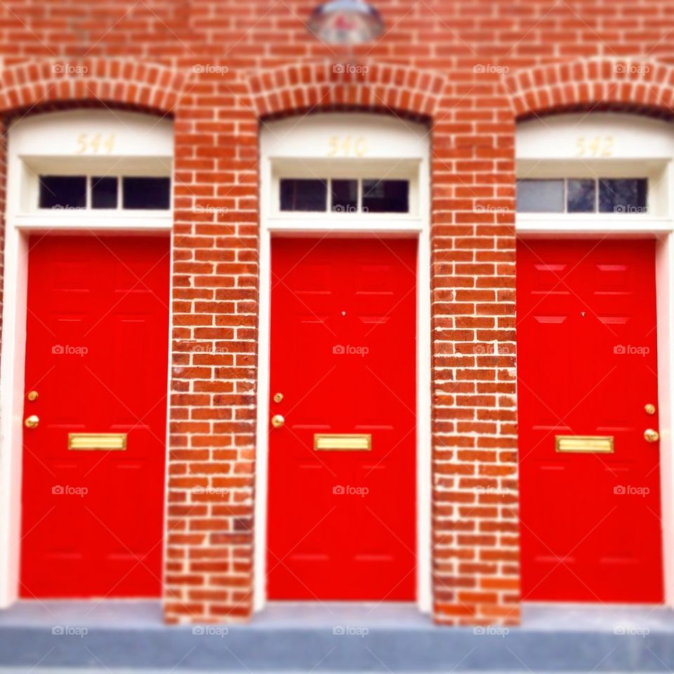 Red doors of the Midwest 