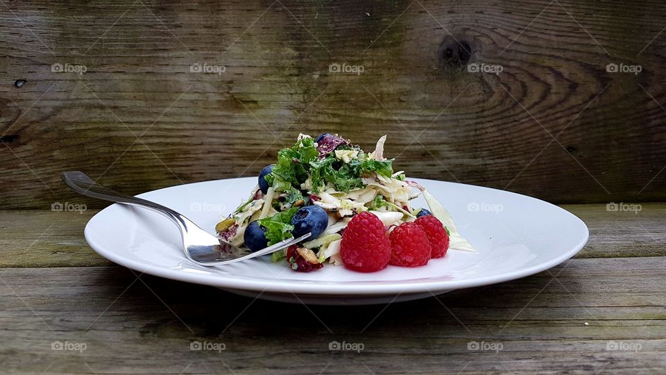 Salad with berries