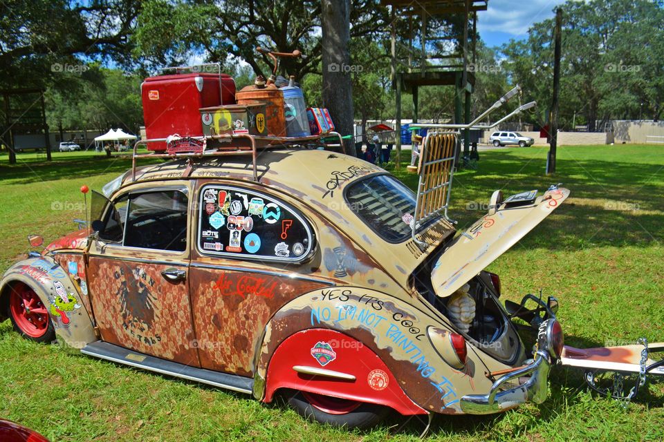 Cars with soul - Old Volkswagen Beetle loaded down with suitcases, coolers, and gas cans