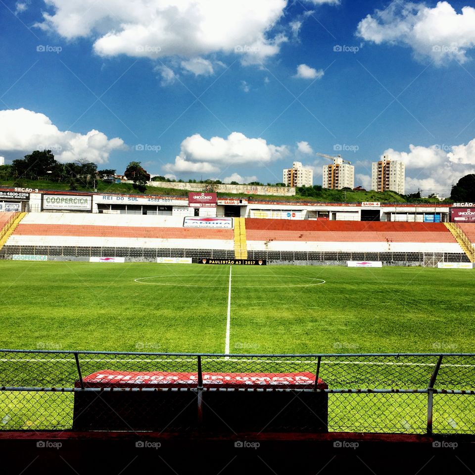 Estádio Jayme Cintra - às 19h30 tem Paulista x Atibaia pela A3. Acompanhe conosco na Difusora 810AM.
⚽️
#futebol
#soccer