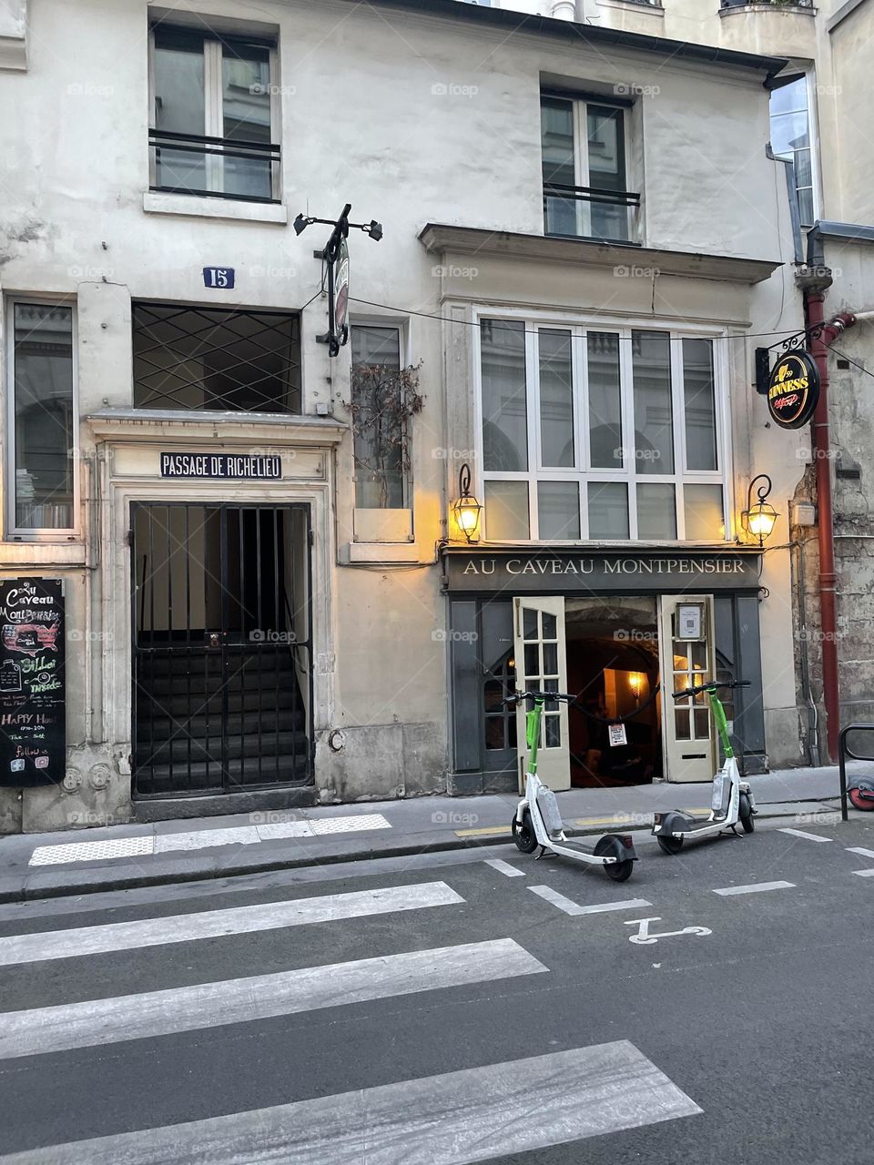 #paris #street #summer   A summer day in paris 