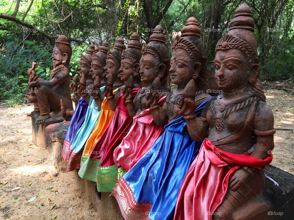 Statue