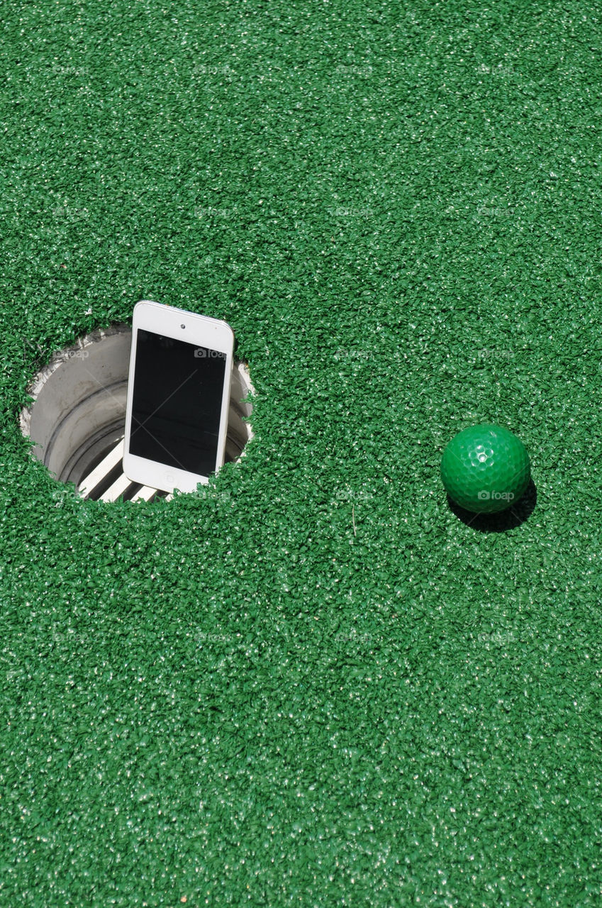 iPhone mini golf