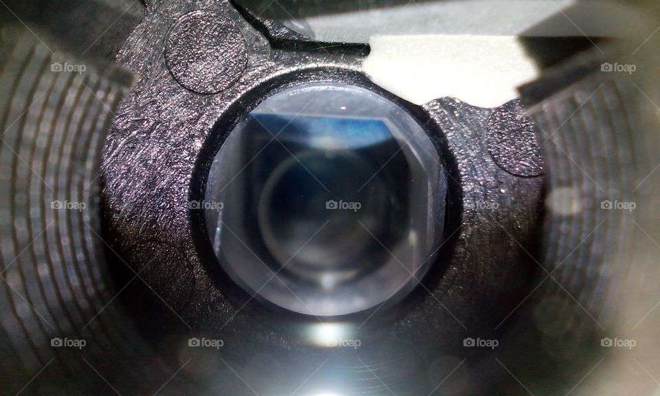 Inside cheap binoculars 
