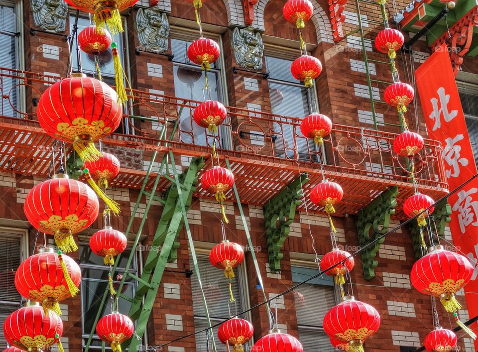 Brilliant Red Paper Lanterns For Chinese New Year