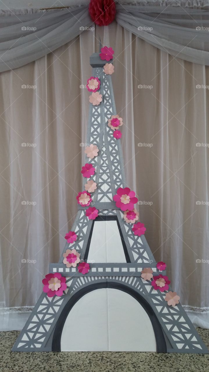 Diy cardboard Eiffel Tower