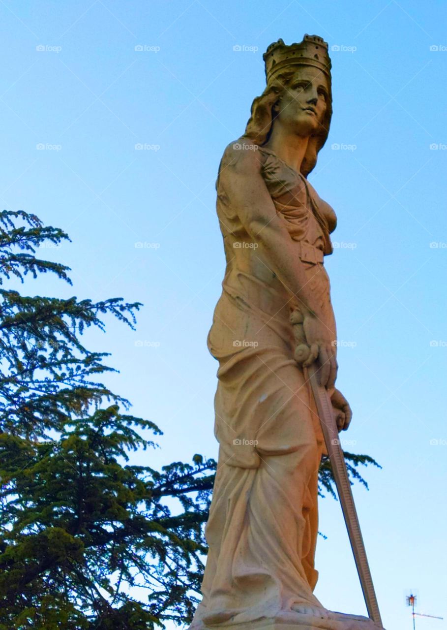 Monument to a woman warrior in Italy