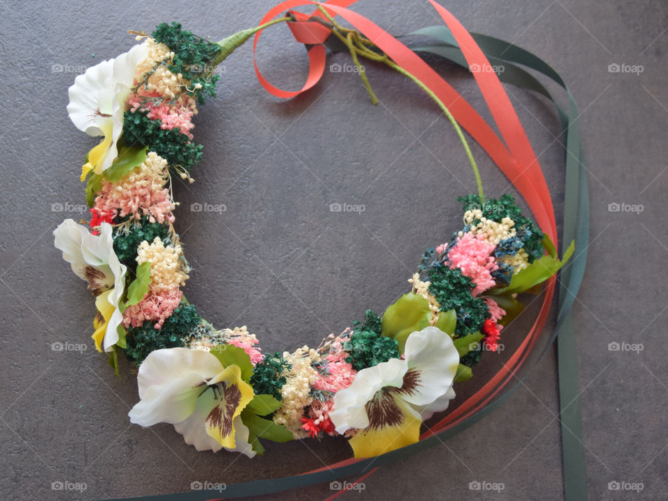 Floral crown of silk flowers