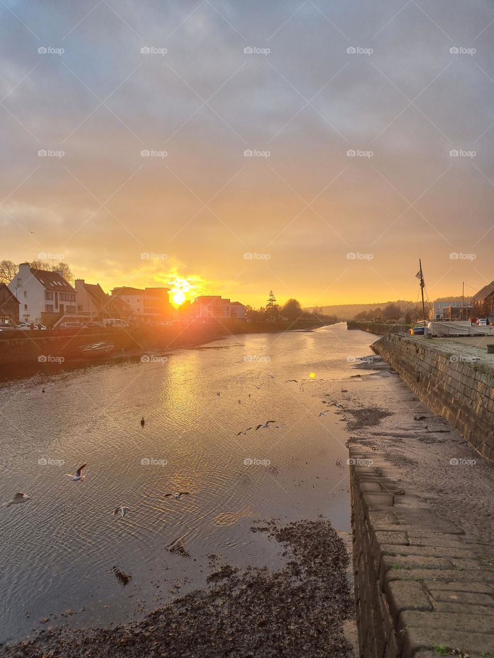 sunset un the city - Landerneau