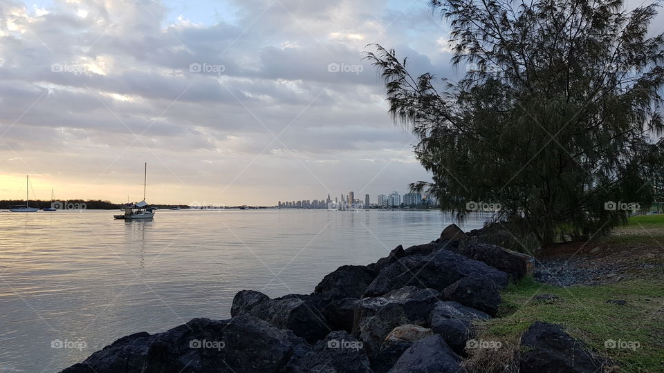 calm cloudy morning across the broadwater