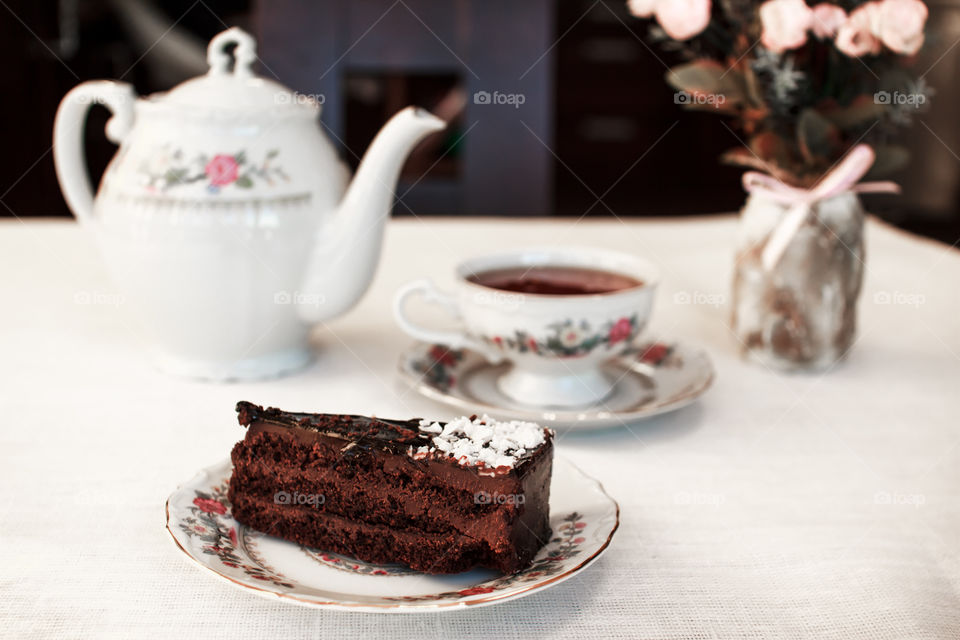 chocolate cake and hot tea