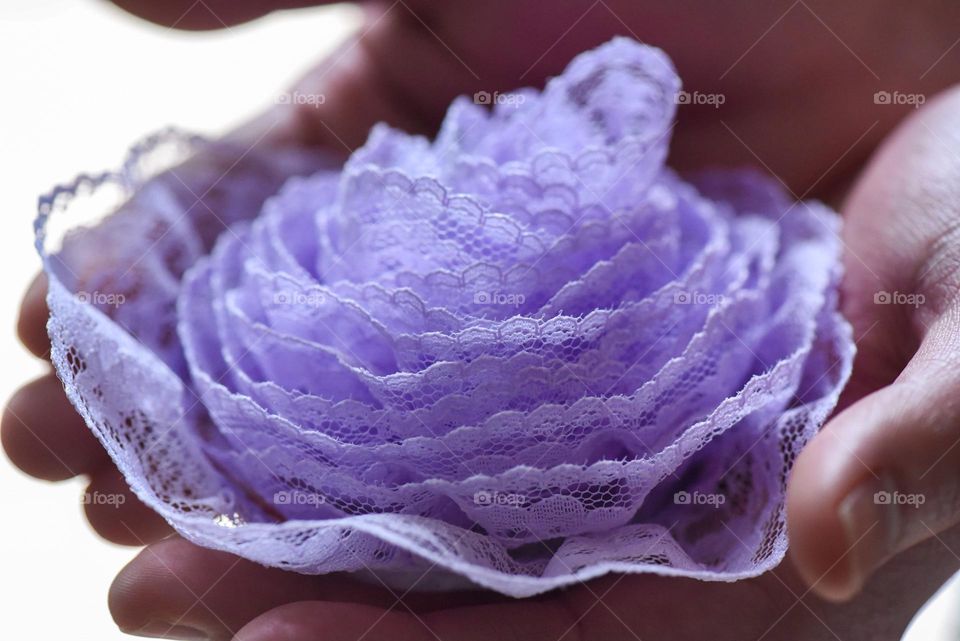 A closer look to this beautiful lavender lace