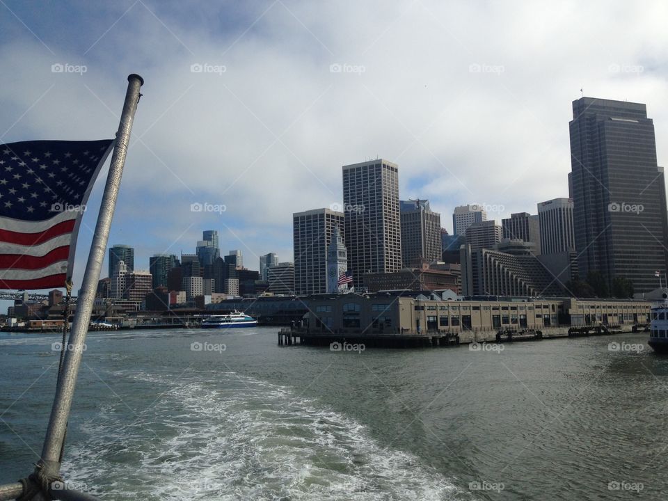 Commuter ferry leaving San Francisco 
