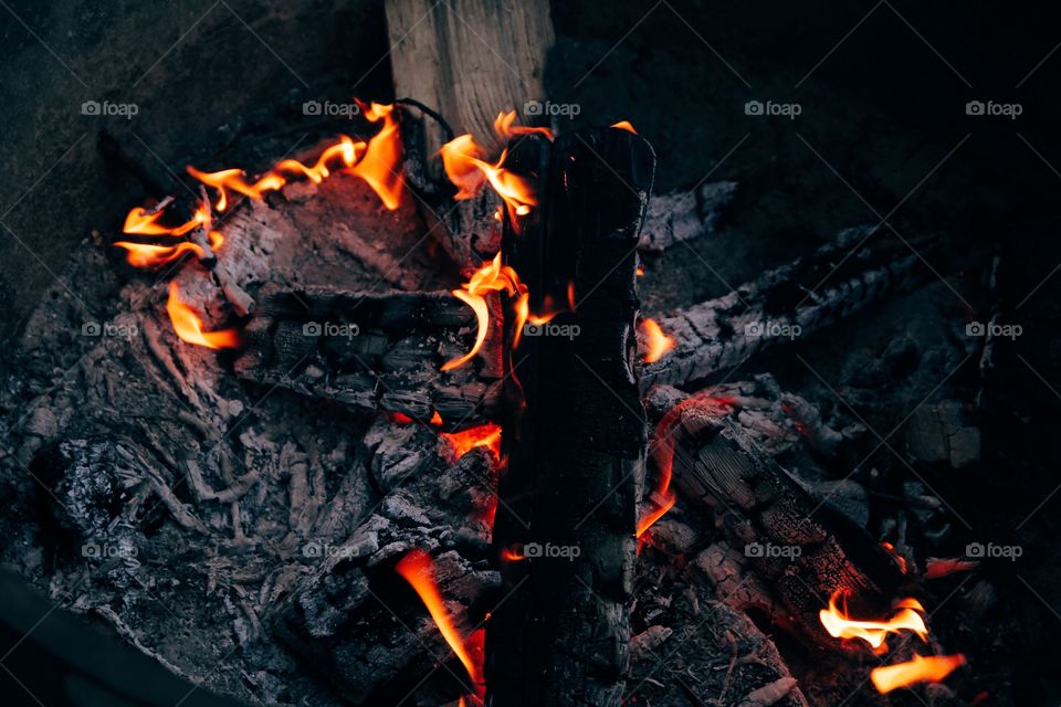 Campfire love