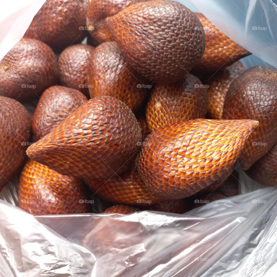 Salacca zalacca is a type of palm fruit commonly eaten