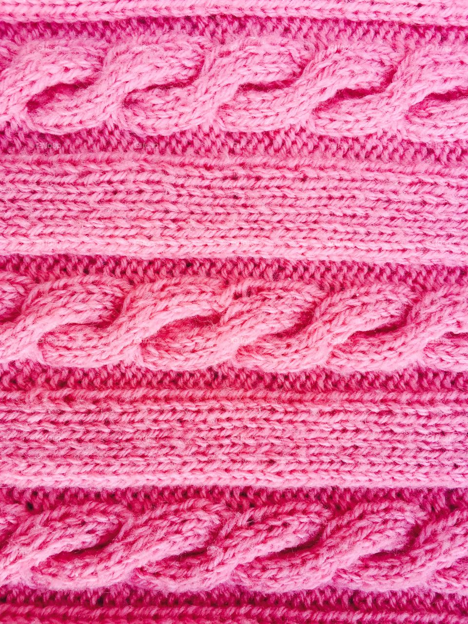 PINK CABLE KNIT