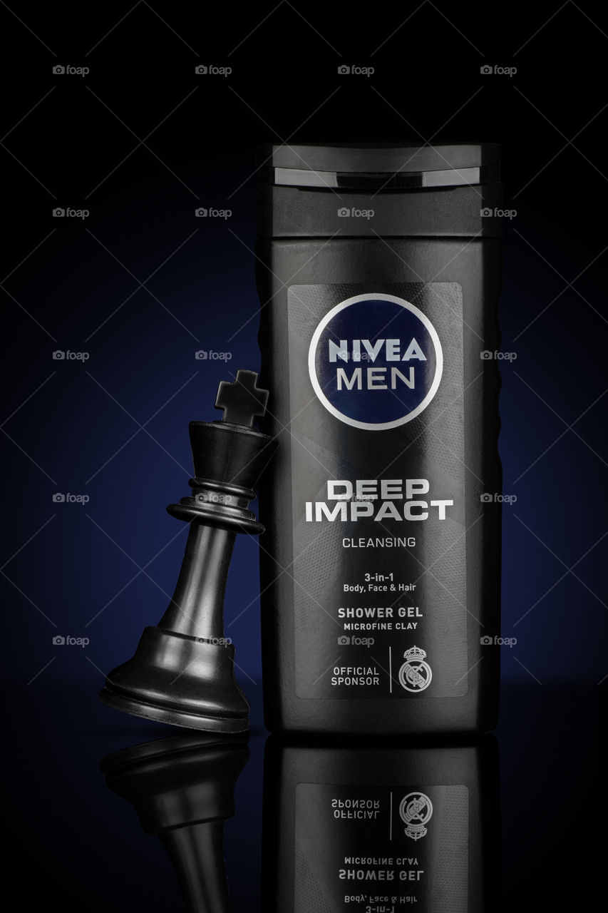 Nivea Men Deep Impact Shower Gel with Chess King