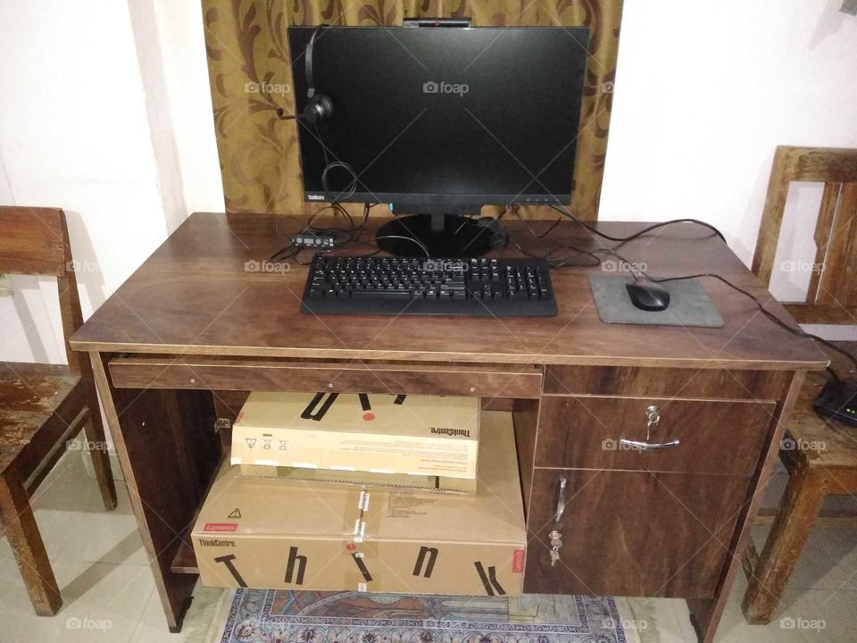 desktop computer with computer table