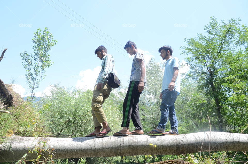 trekking boys