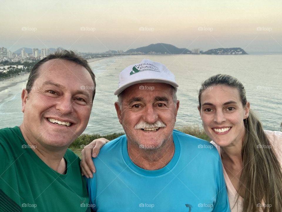 🇺🇸 Here in Brazil, this Sunday (August 8th) Father's Day is celebrated.  I love you, my dear father! / 🇧🇷 Aqui no Brasil, neste domingo (dia oito de agosto) se celebra o Dia dos Pais. Eu te amo, meu querido pai!