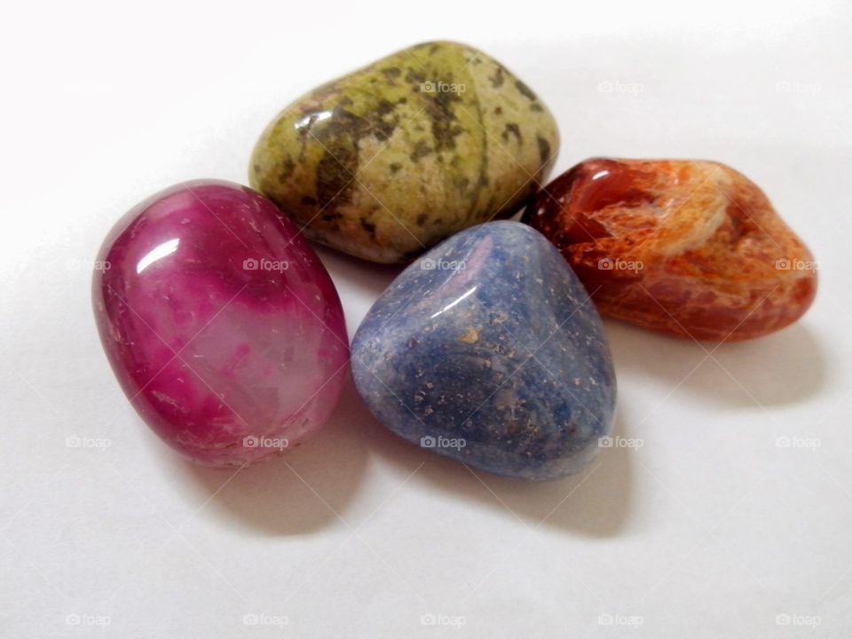 Pedras e cores