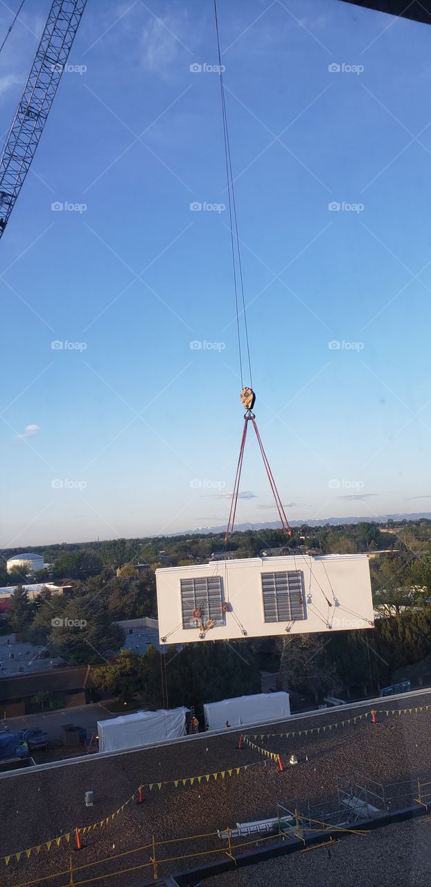 crane lifting