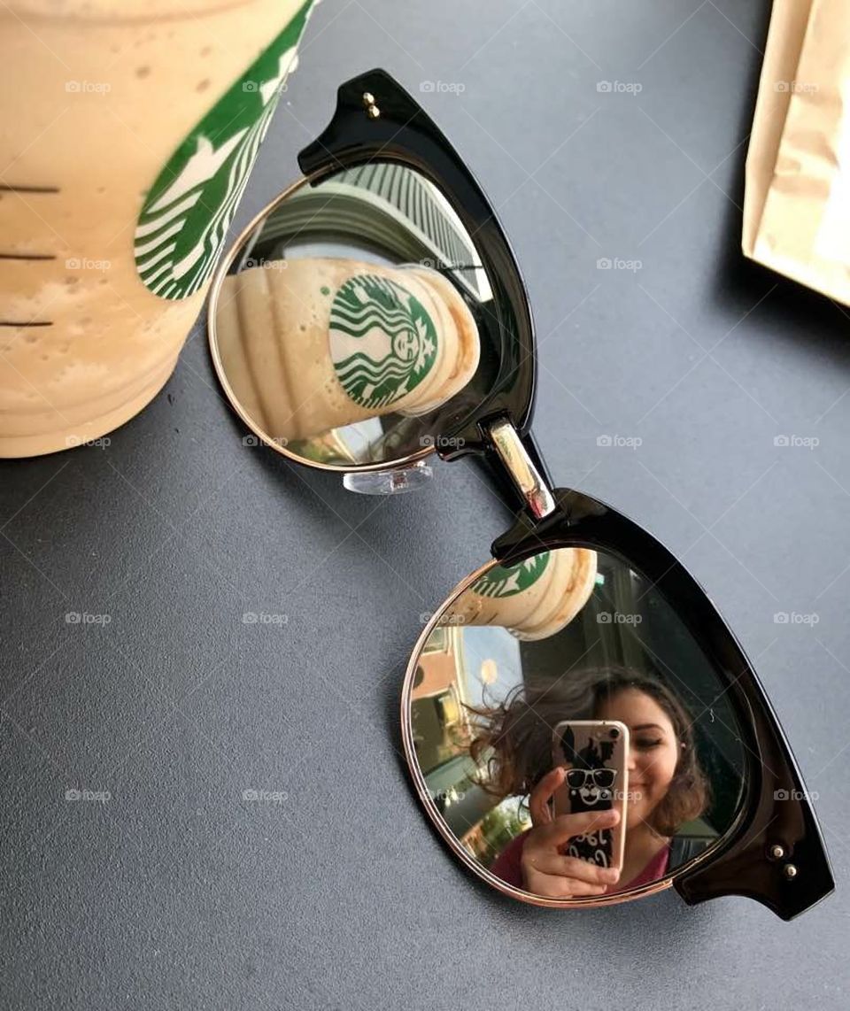 Starbucks reflection 💎