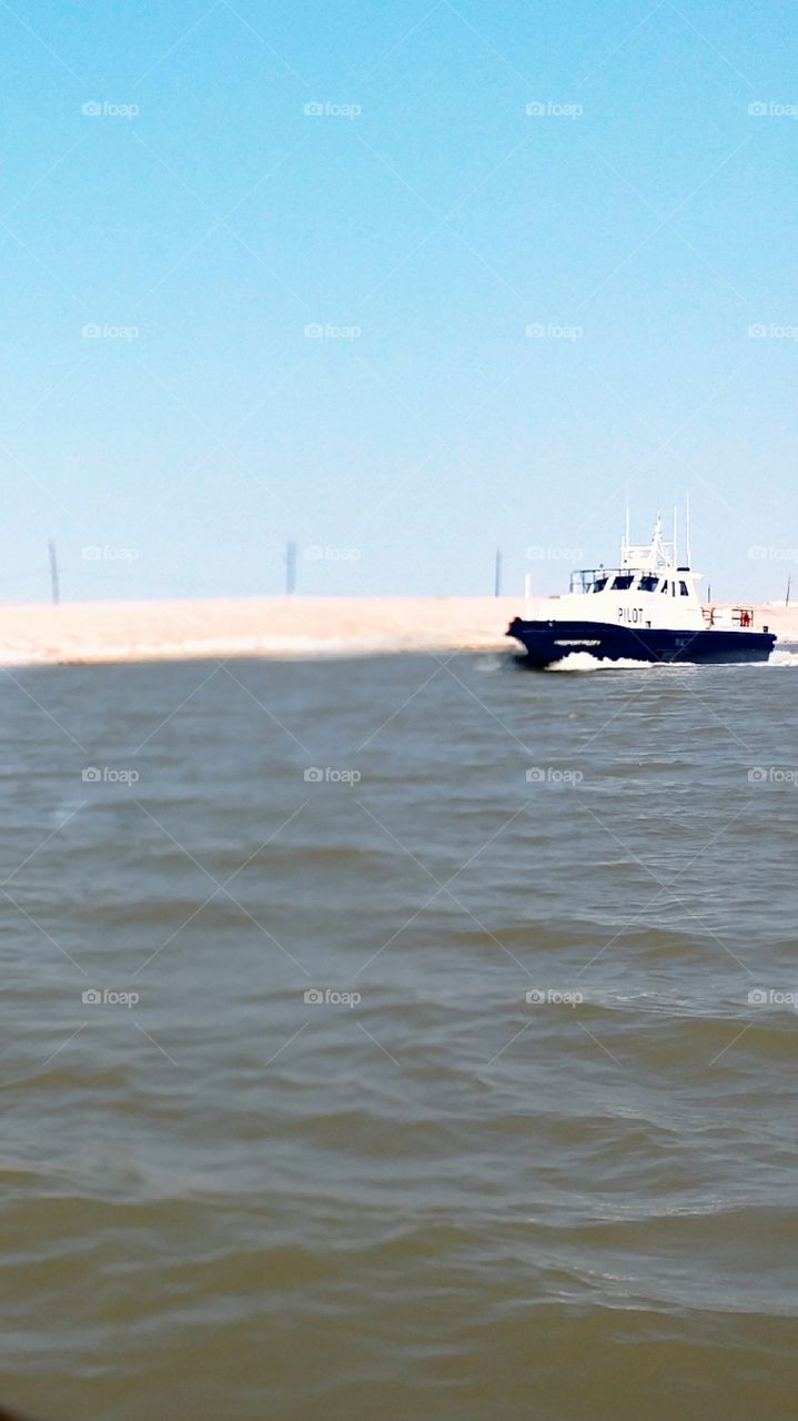 Cruisin on the river