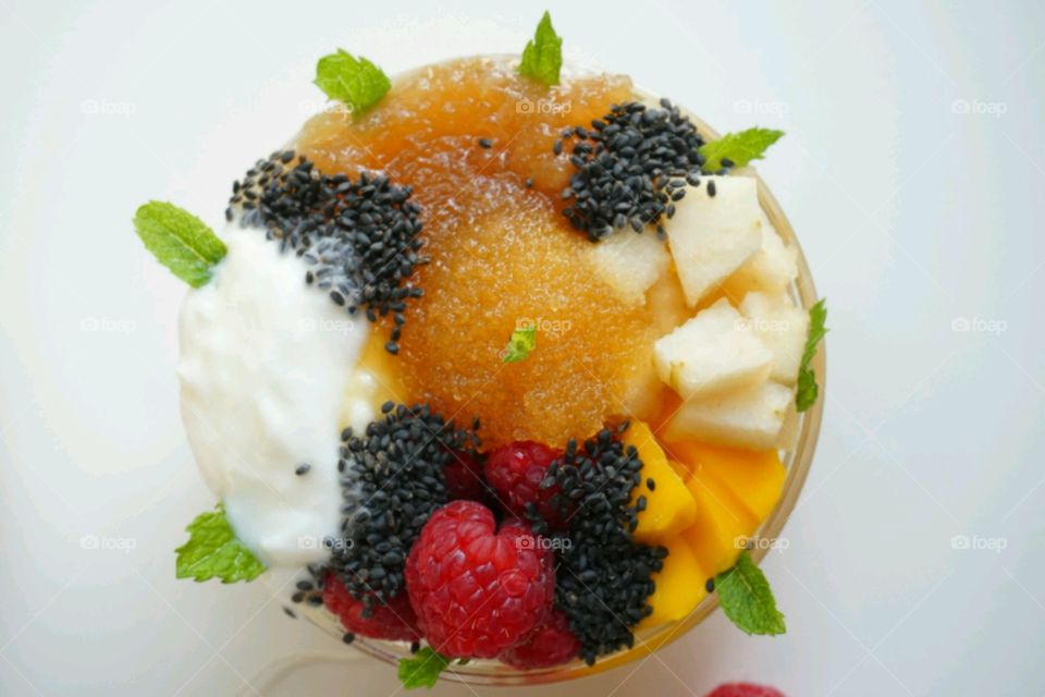 Fresh Fruit Smoothie - Honey, mangoes, strawberry, peach, pear, raspberry and yokurt and mints
