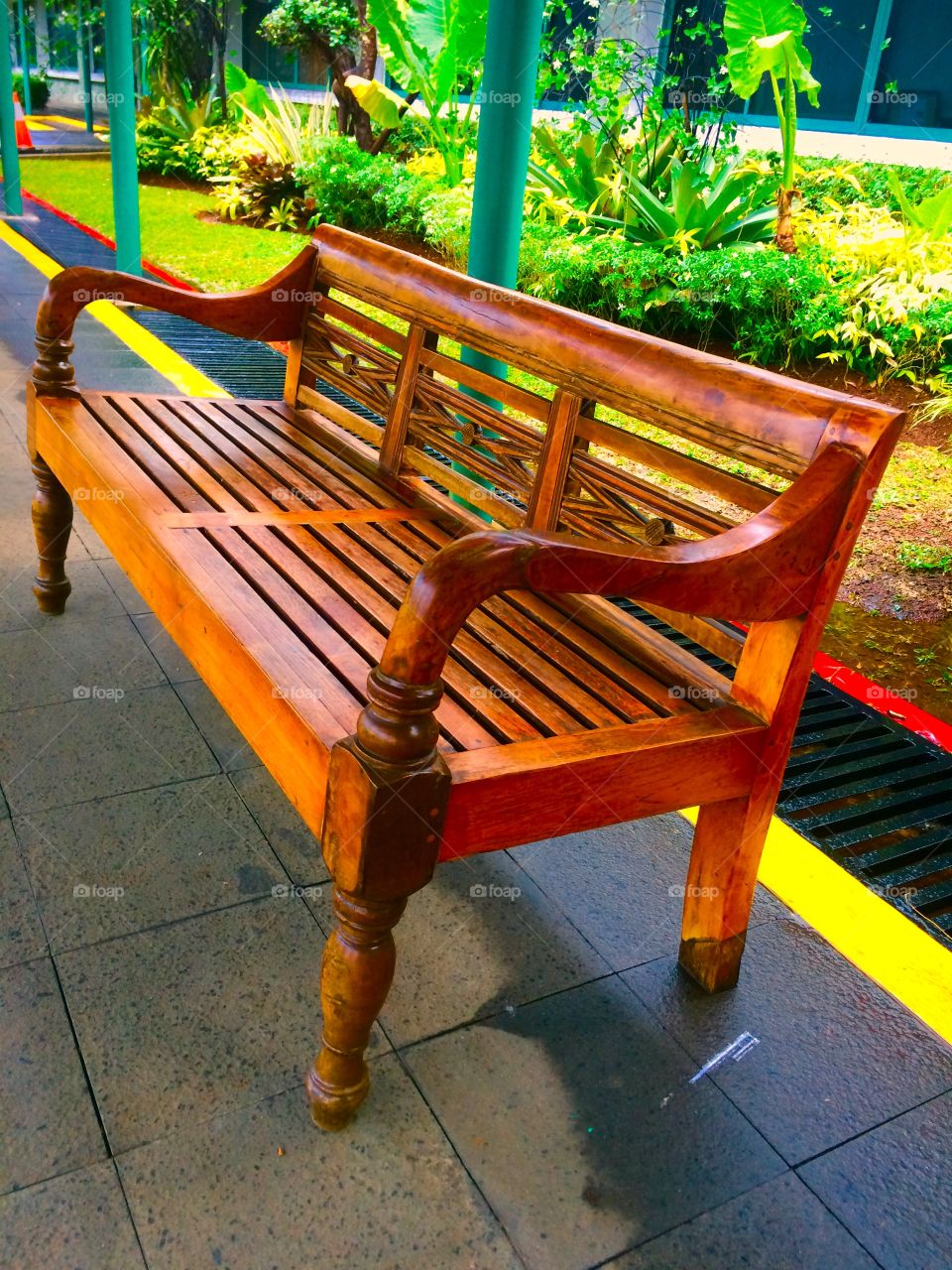 A park without benches is like an uninhabited forest. As small as the size of a park bench, this one equipment becomes important and must be in your home garden.

No need to be fancy and expensive, 4,Nov,2019. Jakarta city indonesia 