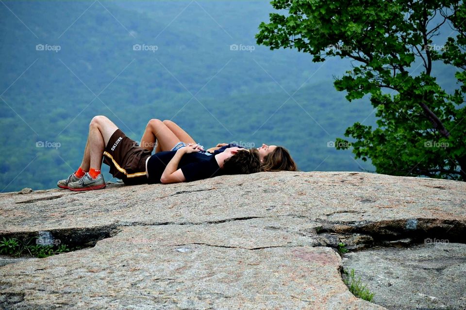 Rest on top of Bear mountain