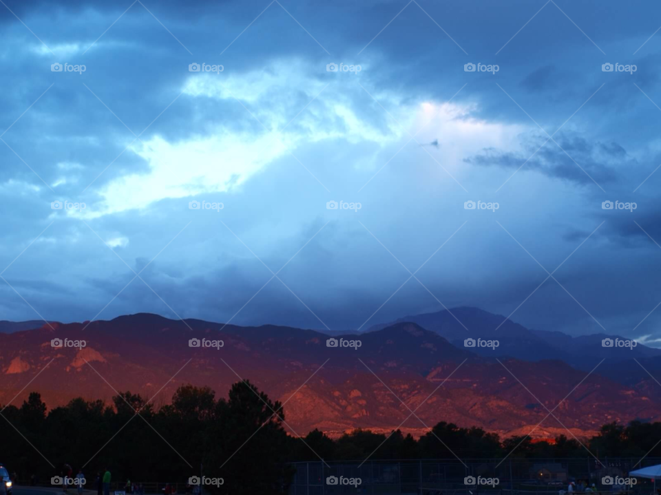 mountain sunrise colorado springs by ezdrossi