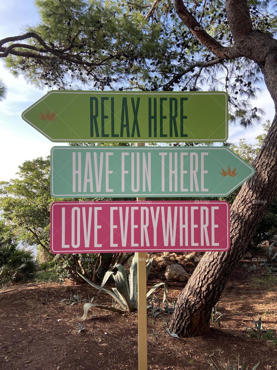 Relax, Fun, Love sign.