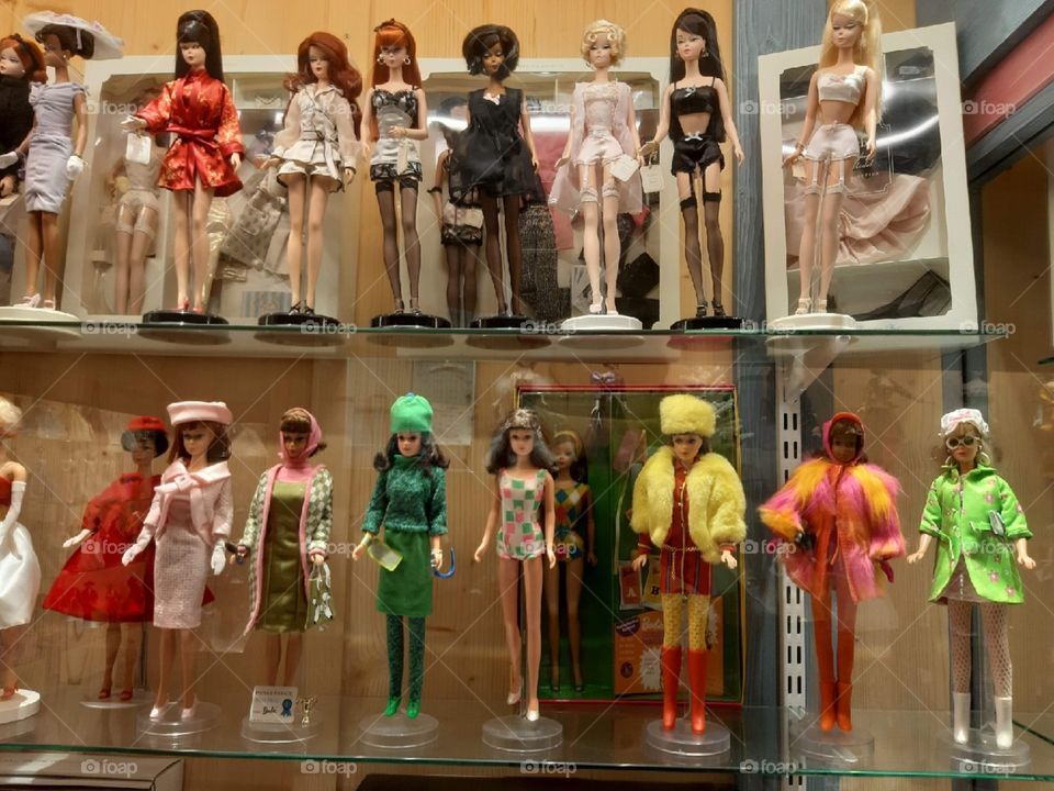 The magic world of dolls