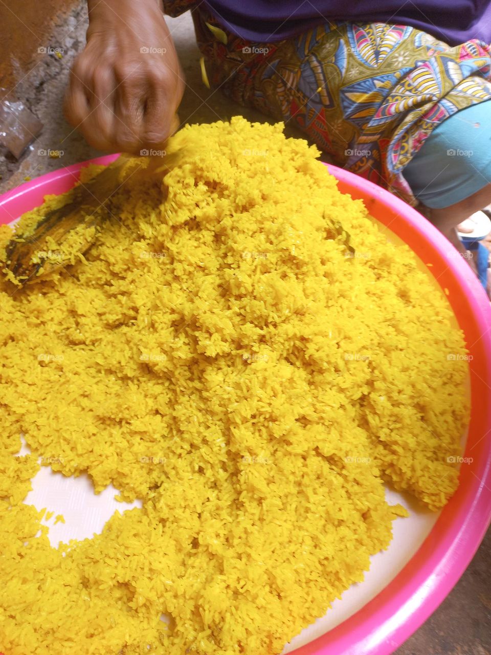 This dish is made from rice cooked together with turmeric and coconut milk and spices