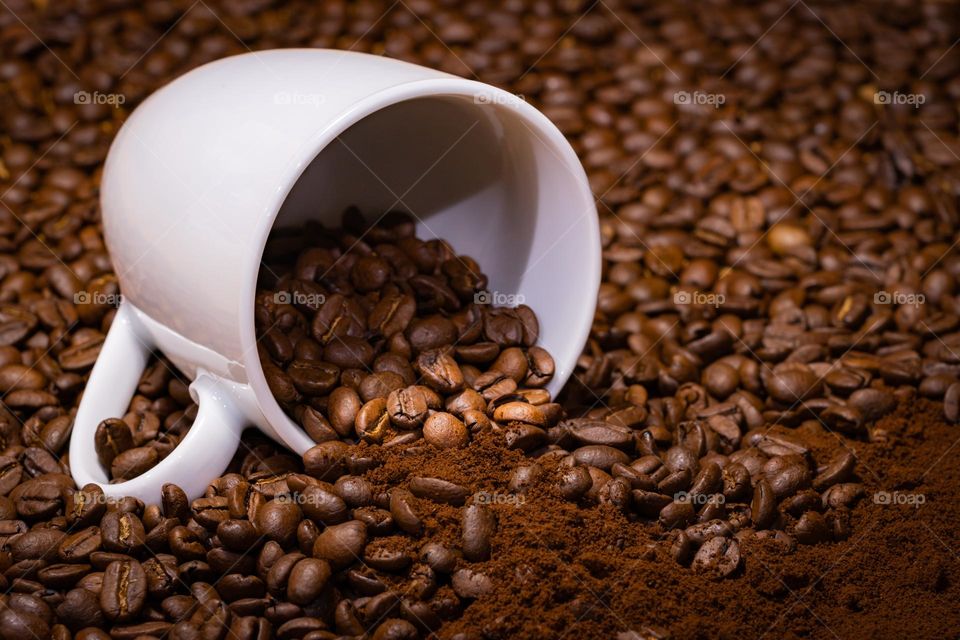 Coffee bean vs. Ground coffee
