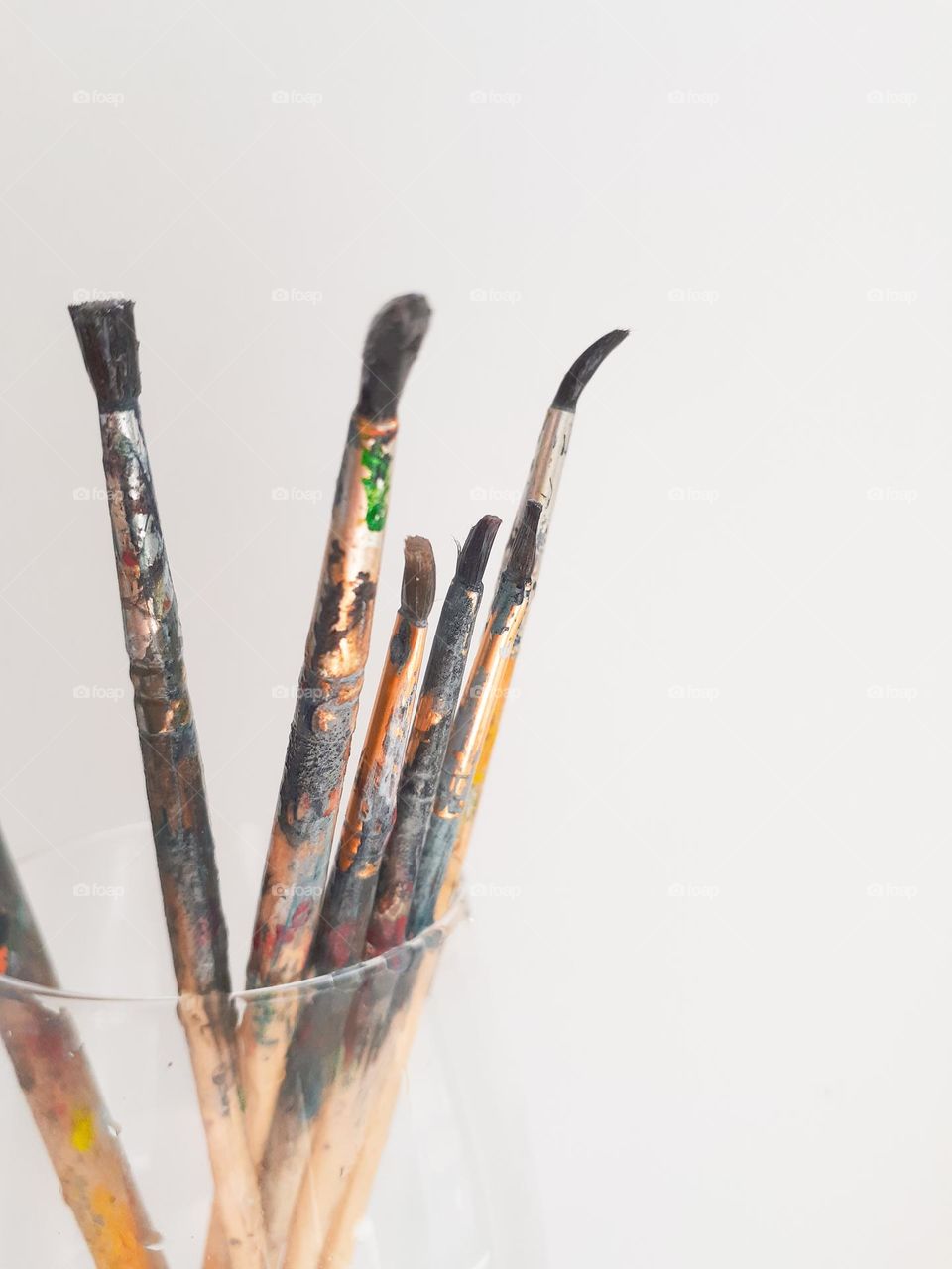 Wooden paint brushes