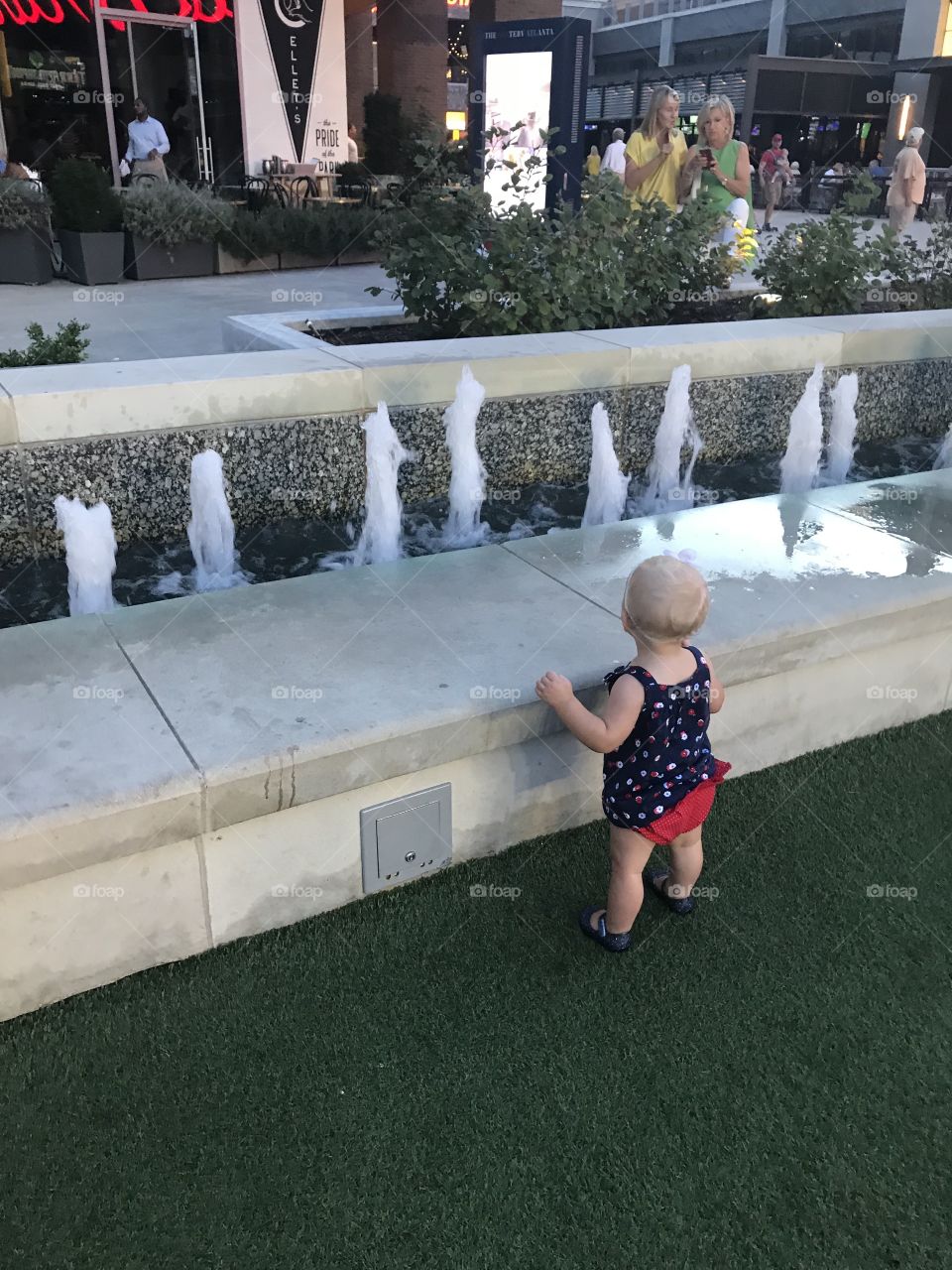 Baby fountain