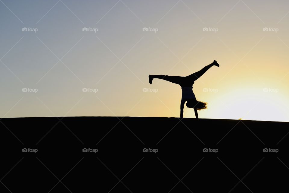Dancing in sand dunes