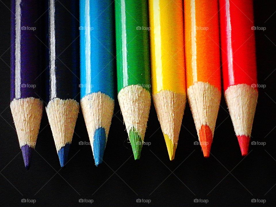 Rainbow colored pencils 