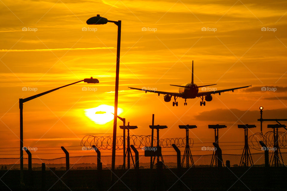 Sunny landing at Heathrow
