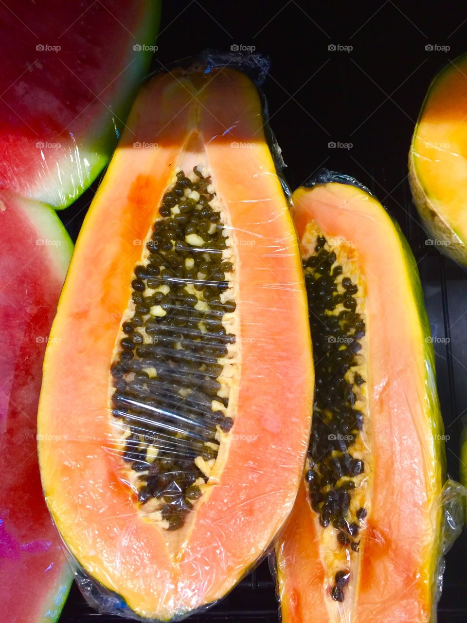 Exotic fruits: Fruta Bomba