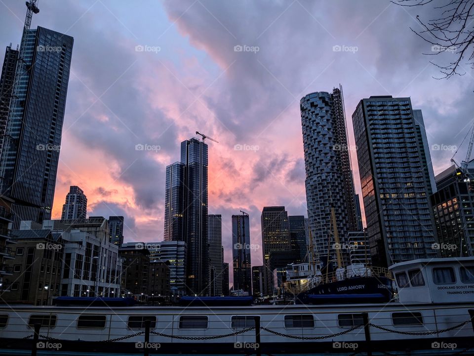 I was taking a walk at sunset and couldn't help but stop at the colors of the sky.