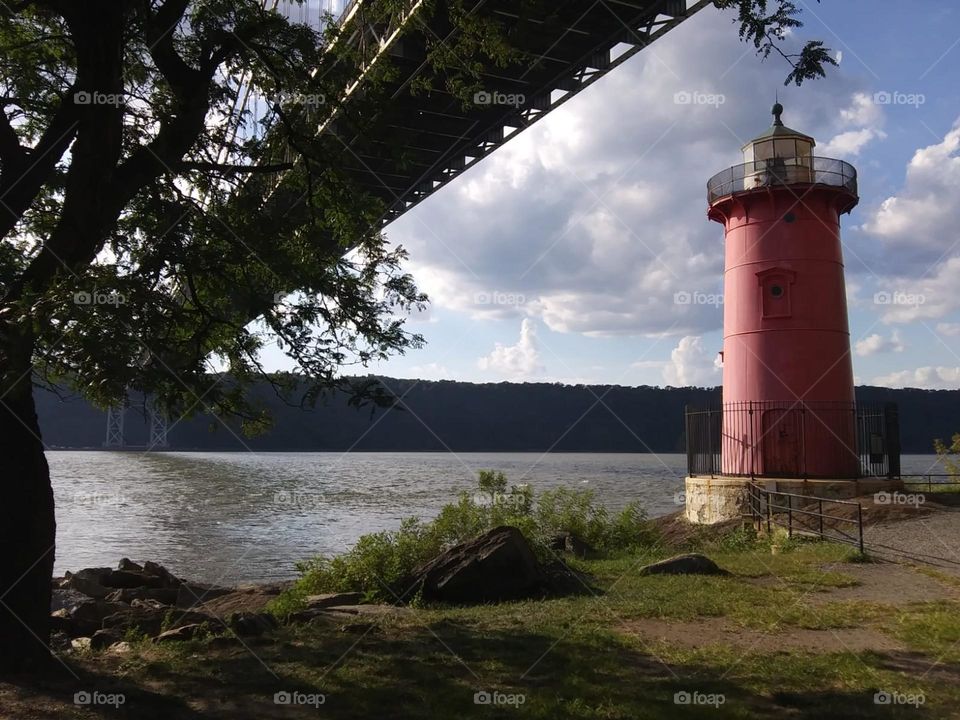 Little red lighthouse 