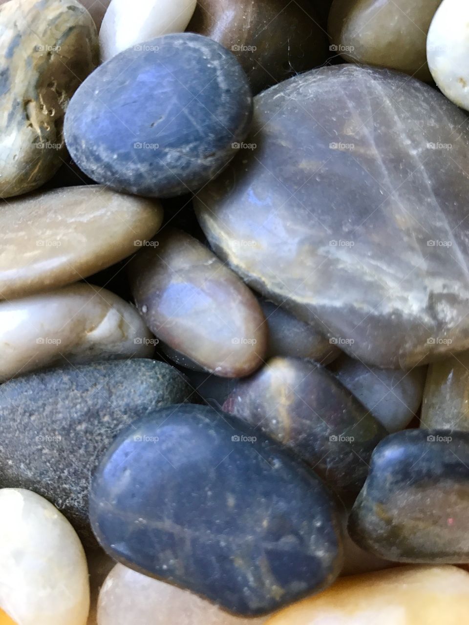 Smooth pebbles