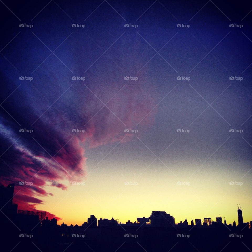 sunset skyline new york manhattan by Sarah_Thomo