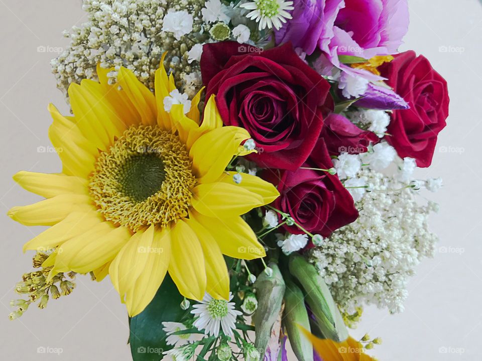 Red rose and sunflower bouquet 