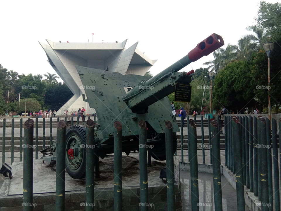 tank baja peninggalan sejarah indonesia